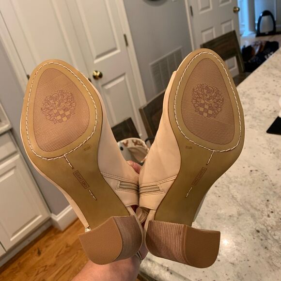 Vince Camuto Stesha Open Toe Stacked Heels 8.5 NEW - Picture 5 of 5